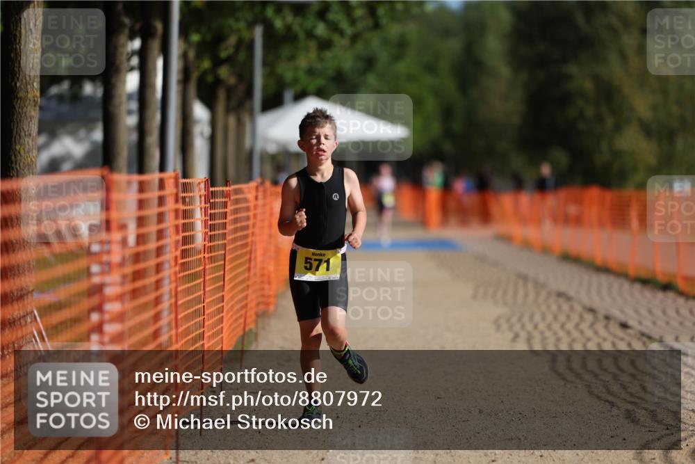 07.09.2025 - 19. Norderstedt Triathlon Michael Strokosch http://msf.ph/oto/8807972 07.09.2025 09:50:19 Laufen 571 meine-sportfotos.de