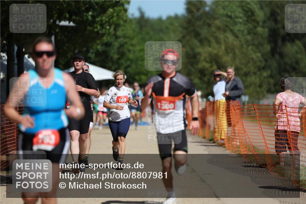07.09.2025 - 19. Norderstedt Triathlon Michael Strokosch http://msf.ph/oto/8807981 07.09.2025 12:42:19 Laufen 169, 757, 793, 1249, 1280, 1300 meine-sportfotos.de