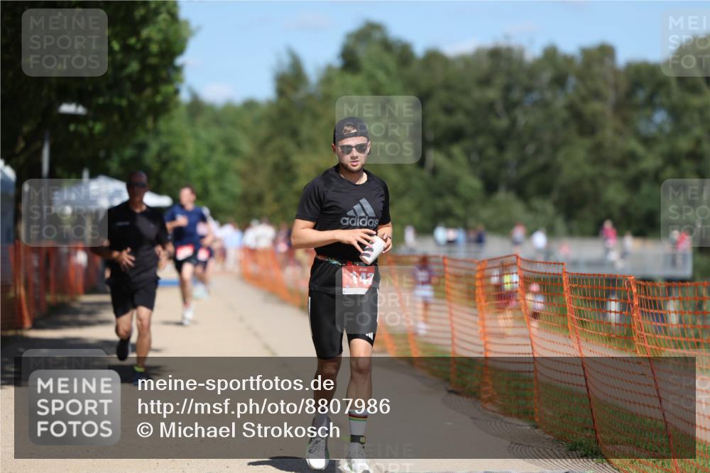 07.09.2025 - 19. Norderstedt Triathlon Michael Strokosch http://msf.ph/oto/8807986 07.09.2025 13:20:21 Laufen 141, 142, 1299 meine-sportfotos.de
