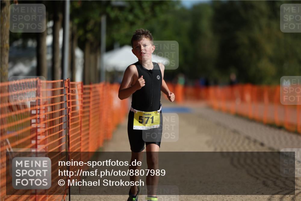 07.09.2025 - 19. Norderstedt Triathlon Michael Strokosch http://msf.ph/oto/8807989 07.09.2025 09:50:20 Laufen 571 meine-sportfotos.de