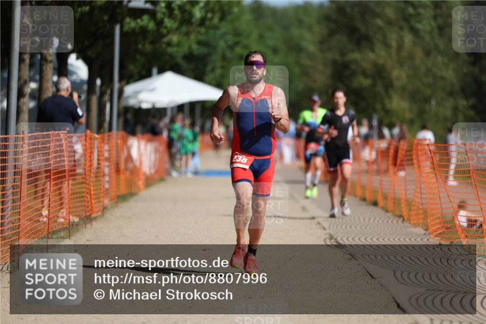 07.09.2025 - 19. Norderstedt Triathlon Michael Strokosch http://msf.ph/oto/8807996 07.09.2025 11:31:37 Laufen 238, 1390 meine-sportfotos.de