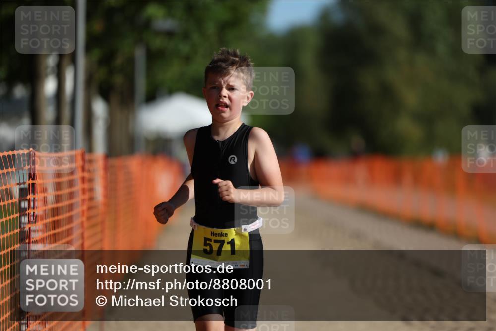 07.09.2025 - 19. Norderstedt Triathlon Michael Strokosch http://msf.ph/oto/8808001 07.09.2025 09:50:21 Laufen 571 meine-sportfotos.de