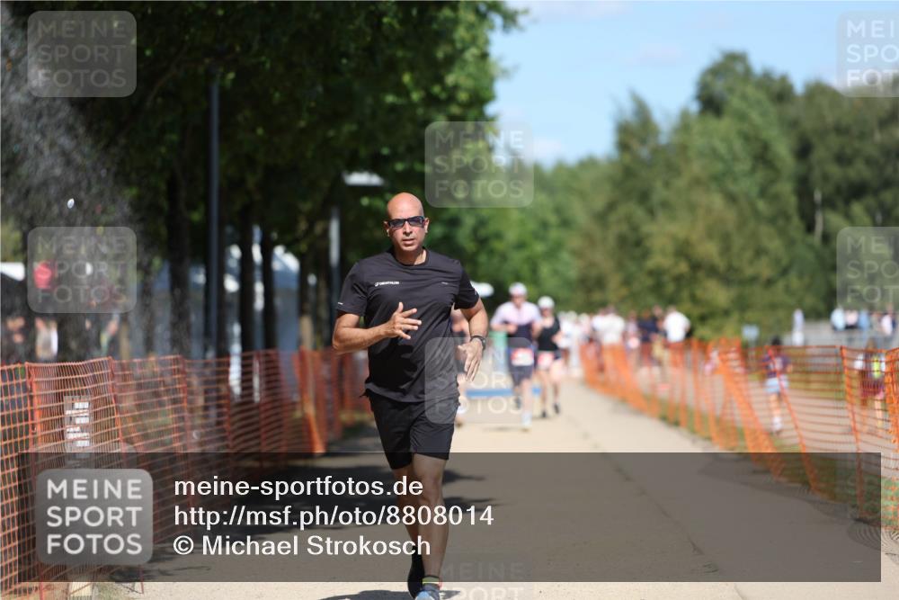 07.09.2025 - 19. Norderstedt Triathlon Michael Strokosch http://msf.ph/oto/8808014 07.09.2025 13:20:24 Laufen 141, 142, 1299 meine-sportfotos.de