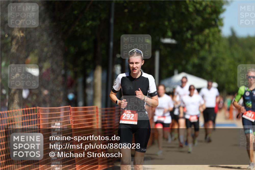 07.09.2025 - 19. Norderstedt Triathlon Michael Strokosch http://msf.ph/oto/8808028 07.09.2025 12:42:31 Laufen 139, 261, 292, 780, 828 meine-sportfotos.de