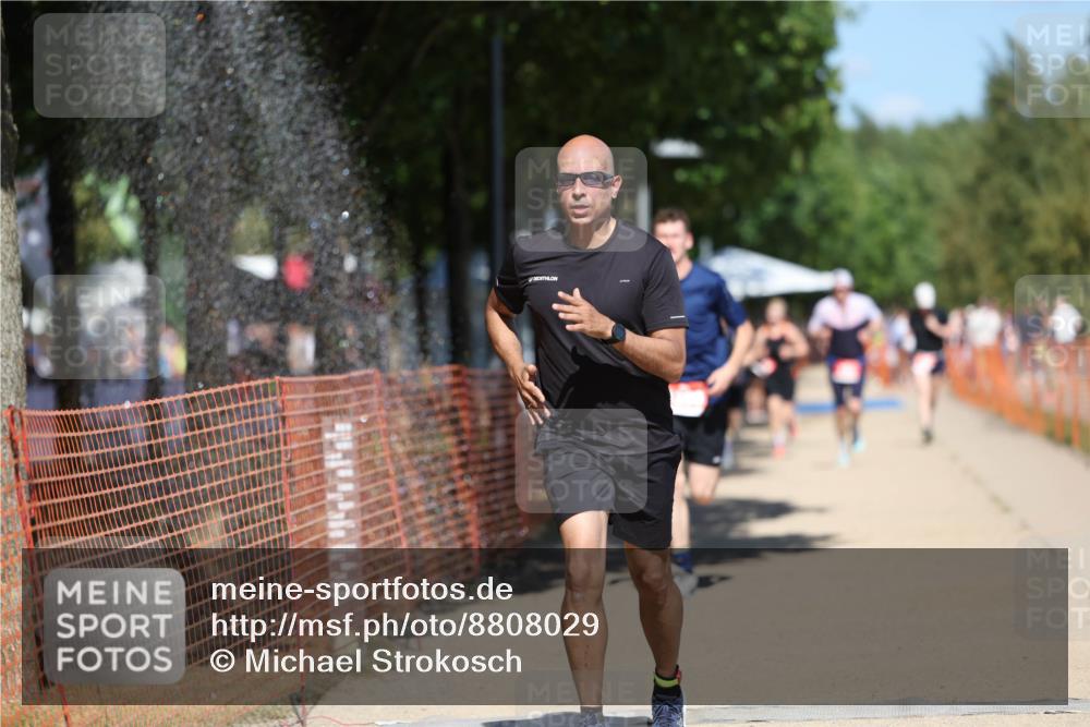 07.09.2025 - 19. Norderstedt Triathlon Michael Strokosch http://msf.ph/oto/8808029 07.09.2025 13:20:25 Laufen 141, 142, 754, 1299 meine-sportfotos.de