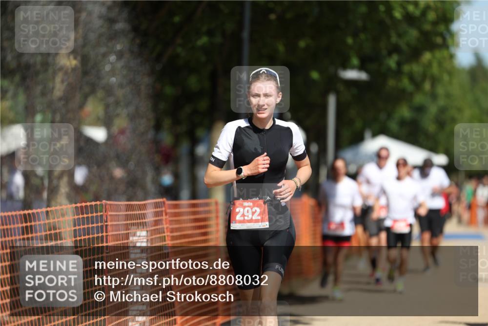 07.09.2025 - 19. Norderstedt Triathlon Michael Strokosch http://msf.ph/oto/8808032 07.09.2025 12:42:32 Laufen 139, 244, 261, 292, 780, 828, 1277 meine-sportfotos.de