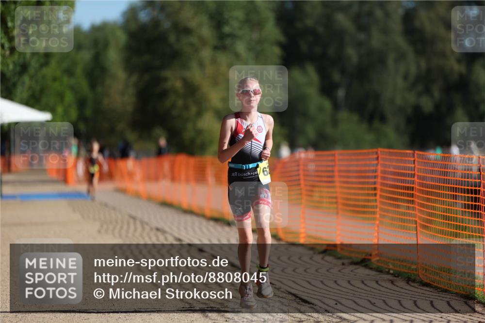 07.09.2025 - 19. Norderstedt Triathlon Michael Strokosch http://msf.ph/oto/8808045 07.09.2025 09:50:38 Laufen 628 meine-sportfotos.de