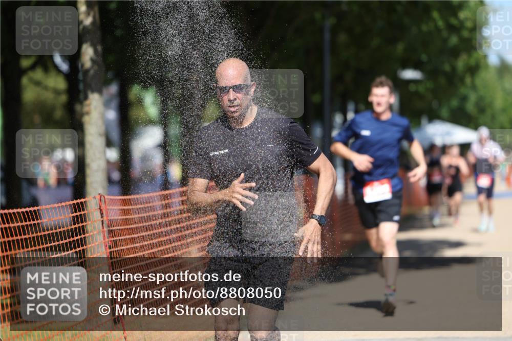 07.09.2025 - 19. Norderstedt Triathlon Michael Strokosch http://msf.ph/oto/8808050 07.09.2025 13:20:26 Laufen 141, 142, 754, 1299 meine-sportfotos.de