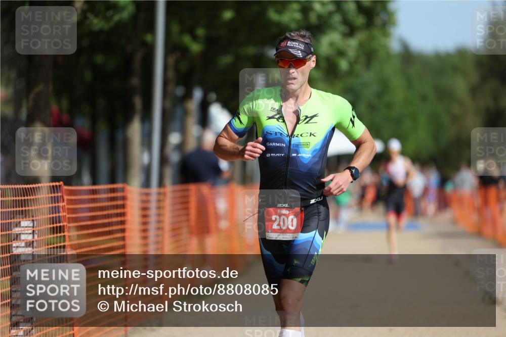 07.09.2025 - 19. Norderstedt Triathlon Michael Strokosch http://msf.ph/oto/8808085 07.09.2025 11:31:45 Laufen 200, 1390 meine-sportfotos.de