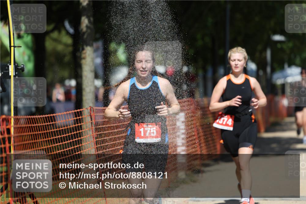 07.09.2025 - 19. Norderstedt Triathlon Michael Strokosch http://msf.ph/oto/8808121 07.09.2025 13:20:37 Laufen 175, 272, 754, 1374 meine-sportfotos.de