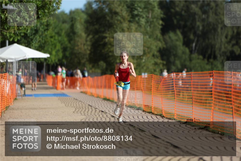 07.09.2025 - 19. Norderstedt Triathlon Michael Strokosch http://msf.ph/oto/8808134 07.09.2025 09:52:43 Laufen 620 meine-sportfotos.de