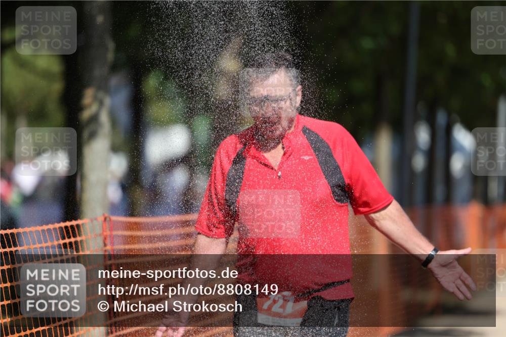07.09.2025 - 19. Norderstedt Triathlon Michael Strokosch http://msf.ph/oto/8808149 07.09.2025 12:42:52 Laufen 727 meine-sportfotos.de