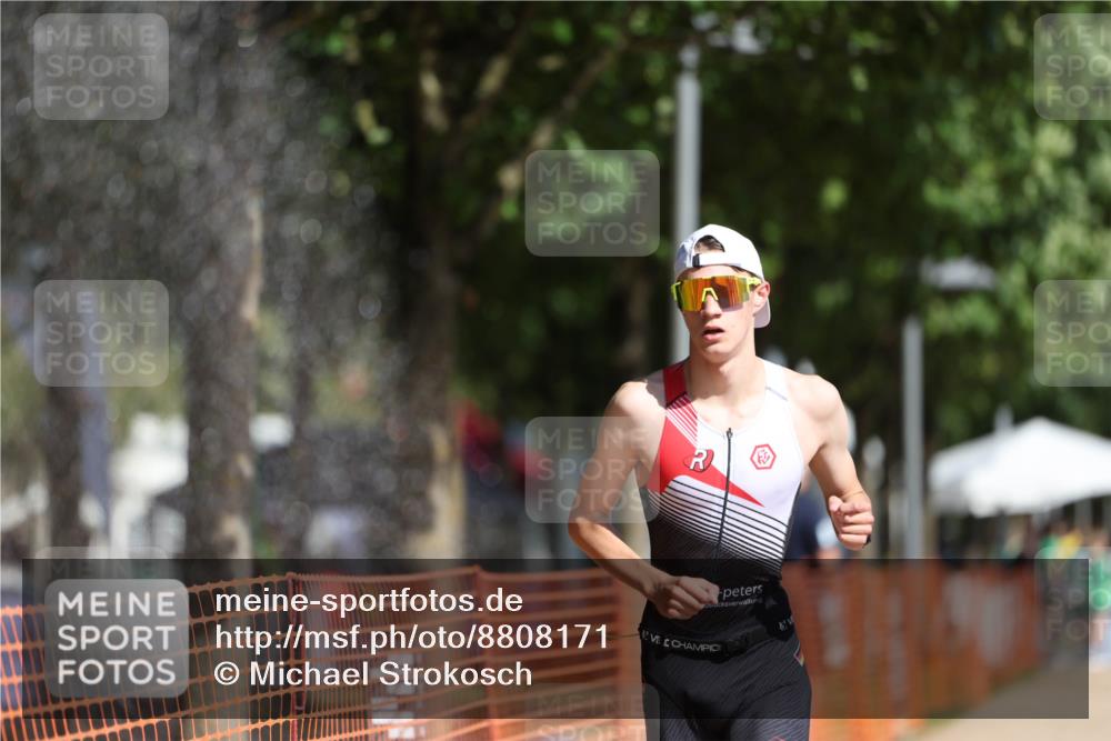 07.09.2025 - 19. Norderstedt Triathlon Michael Strokosch http://msf.ph/oto/8808171 07.09.2025 11:31:53 Laufen 1176 meine-sportfotos.de