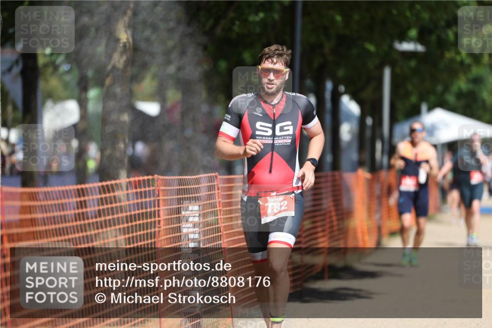 07.09.2025 - 19. Norderstedt Triathlon Michael Strokosch http://msf.ph/oto/8808176 07.09.2025 12:43:08 Laufen 732, 1294, 1351 meine-sportfotos.de