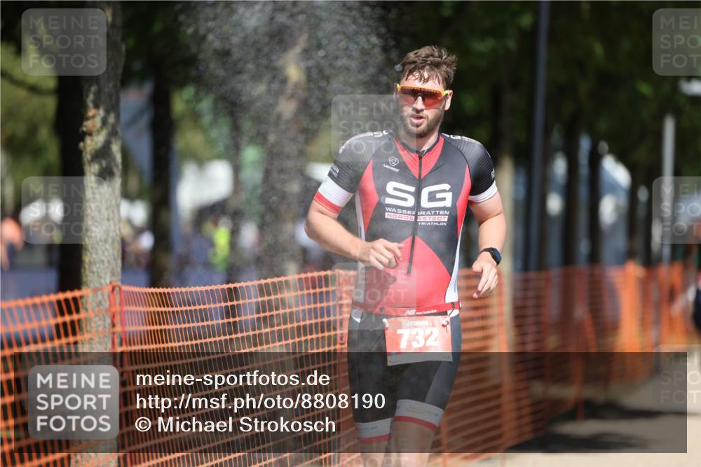 07.09.2025 - 19. Norderstedt Triathlon Michael Strokosch http://msf.ph/oto/8808190 07.09.2025 12:43:09 Laufen 732, 1294, 1351 meine-sportfotos.de