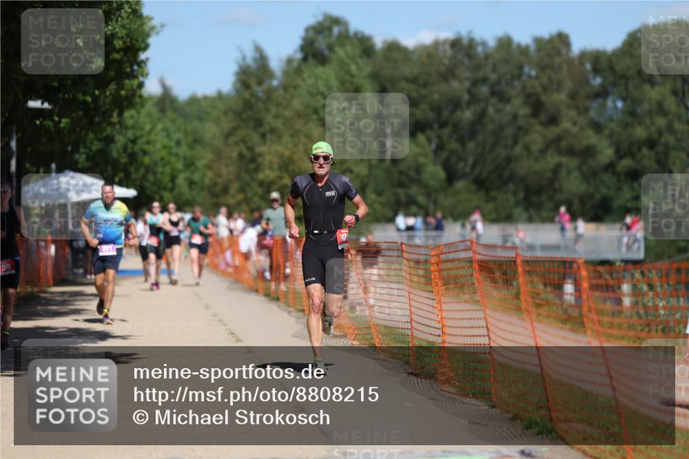 07.09.2025 - 19. Norderstedt Triathlon Michael Strokosch http://msf.ph/oto/8808215 07.09.2025 13:21:02 Laufen 209, 311, 759 meine-sportfotos.de
