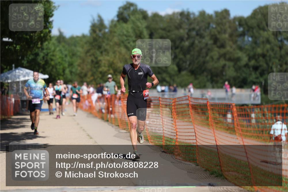 07.09.2025 - 19. Norderstedt Triathlon Michael Strokosch http://msf.ph/oto/8808228 07.09.2025 13:21:03 Laufen 209, 311, 759 meine-sportfotos.de
