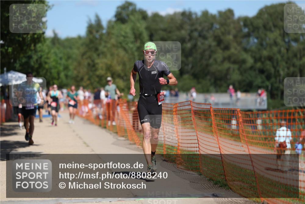 07.09.2025 - 19. Norderstedt Triathlon Michael Strokosch http://msf.ph/oto/8808240 07.09.2025 13:21:03 Laufen 209, 311, 759 meine-sportfotos.de