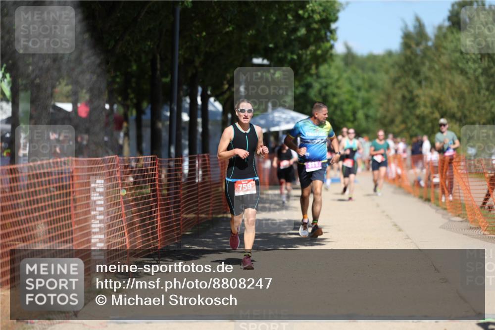 07.09.2025 - 19. Norderstedt Triathlon Michael Strokosch http://msf.ph/oto/8808247 07.09.2025 13:21:05 Laufen 209, 311, 759 meine-sportfotos.de