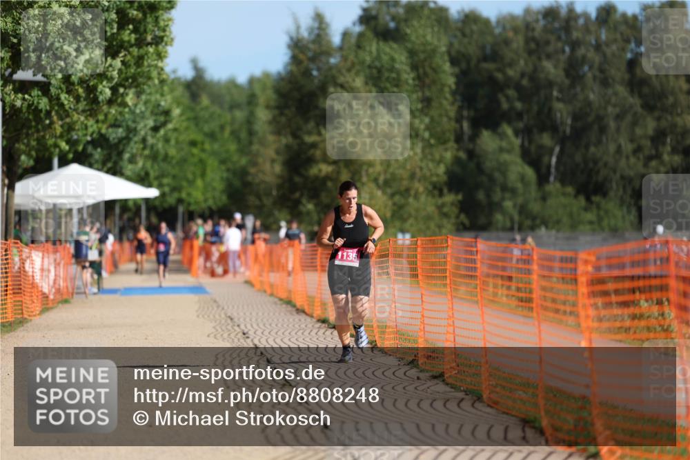 07.09.2025 - 19. Norderstedt Triathlon Michael Strokosch http://msf.ph/oto/8808248 07.09.2025 10:29:55 Laufen 1135 meine-sportfotos.de