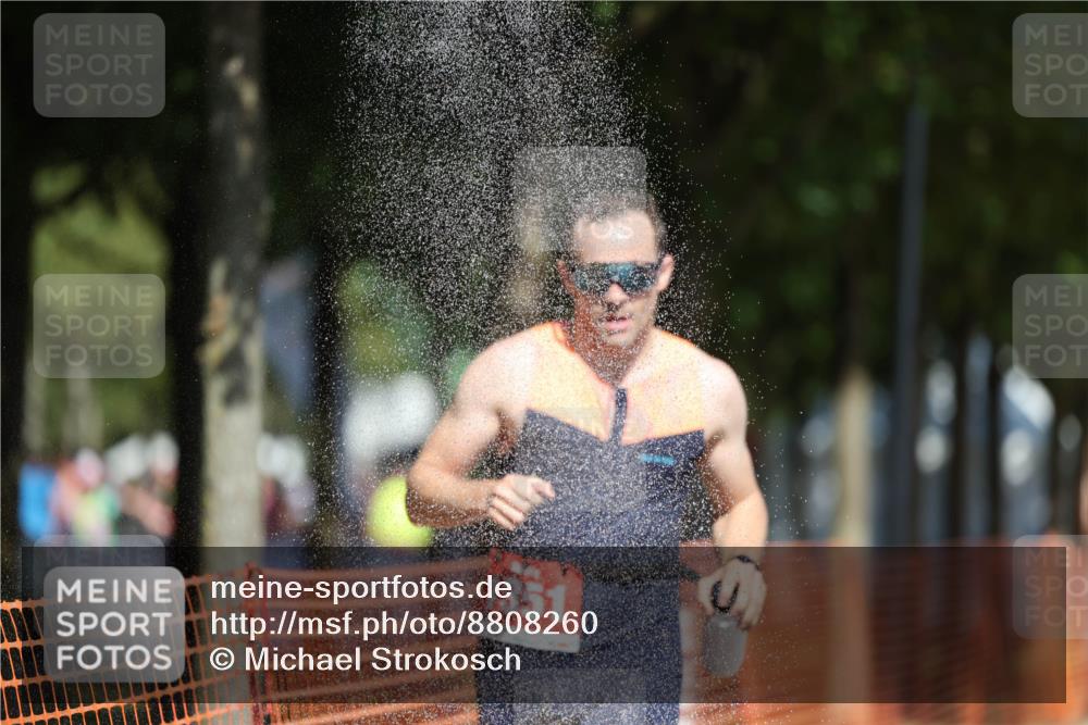 07.09.2025 - 19. Norderstedt Triathlon Michael Strokosch http://msf.ph/oto/8808260 07.09.2025 12:43:15 Laufen 818, 1294, 1351, 1379 meine-sportfotos.de
