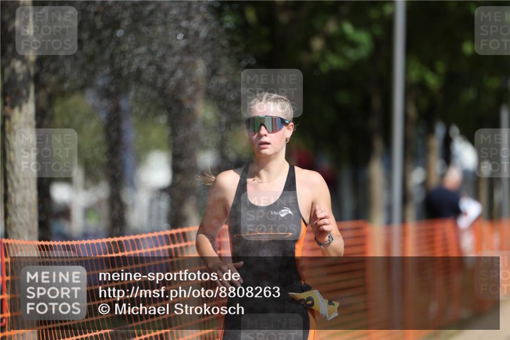 07.09.2025 - 19. Norderstedt Triathlon Michael Strokosch http://msf.ph/oto/8808263 07.09.2025 11:32:04 Laufen 760, 1168 meine-sportfotos.de