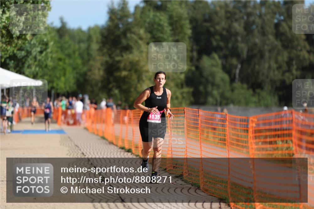 07.09.2025 - 19. Norderstedt Triathlon Michael Strokosch http://msf.ph/oto/8808271 07.09.2025 10:29:57 Laufen 1135 meine-sportfotos.de