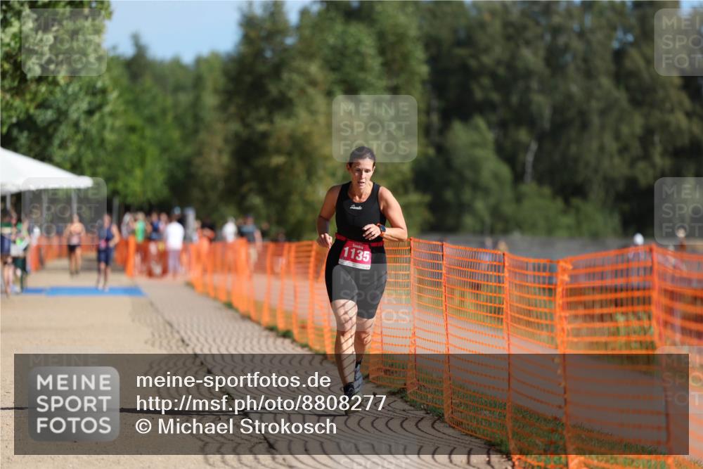 07.09.2025 - 19. Norderstedt Triathlon Michael Strokosch http://msf.ph/oto/8808277 07.09.2025 10:29:57 Laufen 1135 meine-sportfotos.de