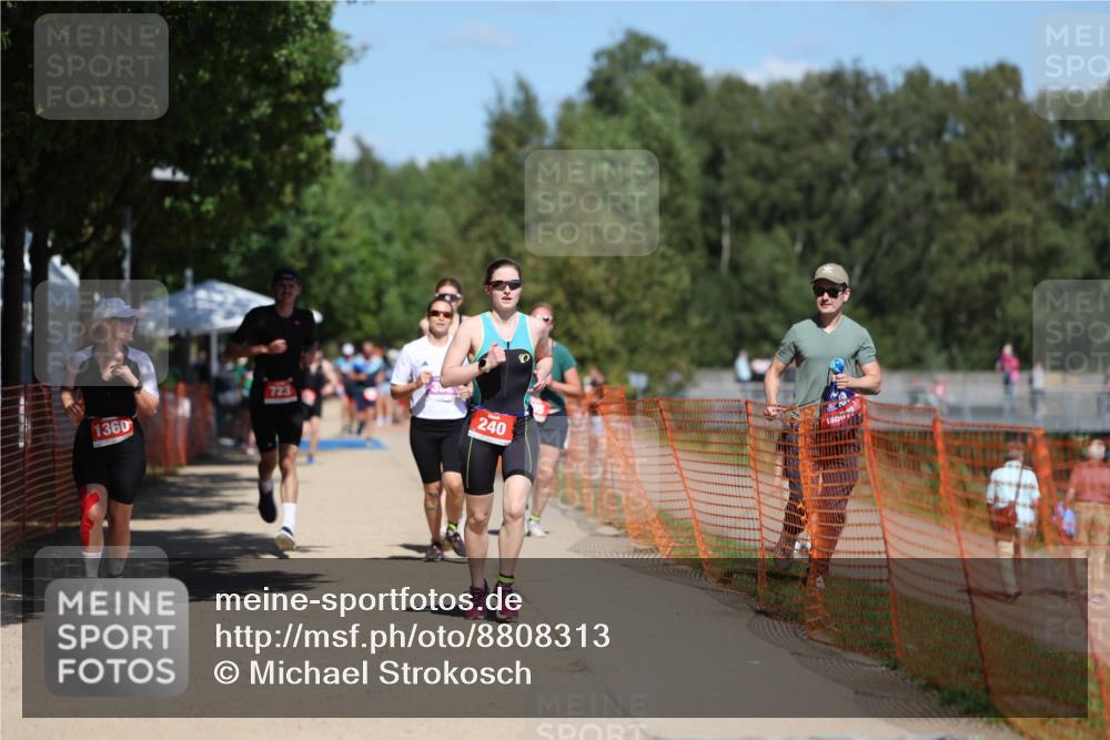 07.09.2025 - 19. Norderstedt Triathlon Michael Strokosch http://msf.ph/oto/8808313 07.09.2025 13:21:12 Laufen 240, 305, 311, 317, 352, 723, 759, 1360 meine-sportfotos.de