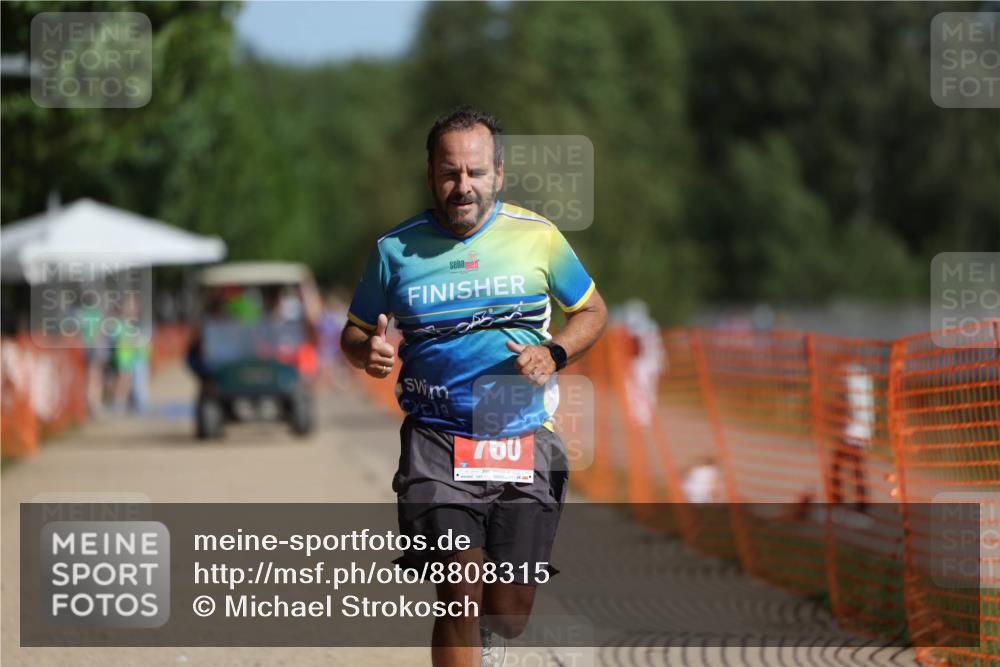 07.09.2025 - 19. Norderstedt Triathlon Michael Strokosch http://msf.ph/oto/8808315 07.09.2025 11:32:09 Laufen 760, 1168 meine-sportfotos.de