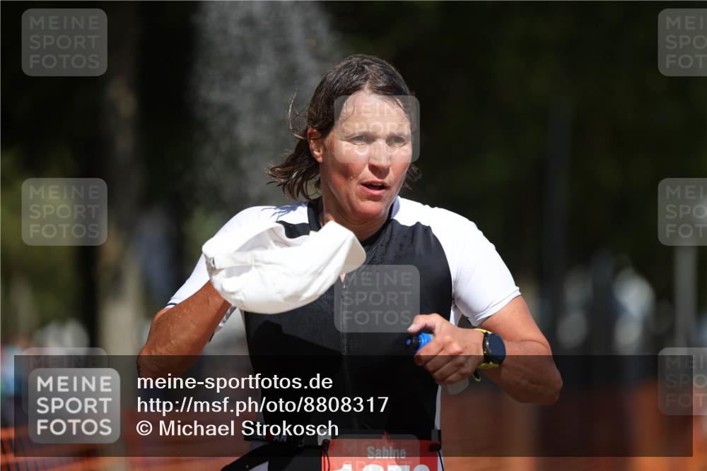 07.09.2025 - 19. Norderstedt Triathlon Michael Strokosch http://msf.ph/oto/8808317 07.09.2025 12:43:20 Laufen 818, 1379 meine-sportfotos.de