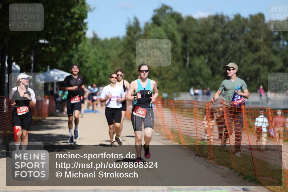 07.09.2025 - 19. Norderstedt Triathlon Michael Strokosch http://msf.ph/oto/8808324 07.09.2025 13:21:13 Laufen 240, 305, 311, 317, 352, 723, 1360 meine-sportfotos.de