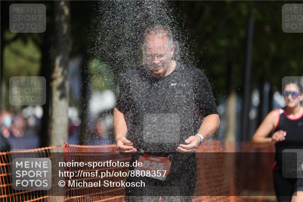 07.09.2025 - 19. Norderstedt Triathlon Michael Strokosch http://msf.ph/oto/8808357 07.09.2025 12:43:31 Laufen 835, 1268, 1380 meine-sportfotos.de