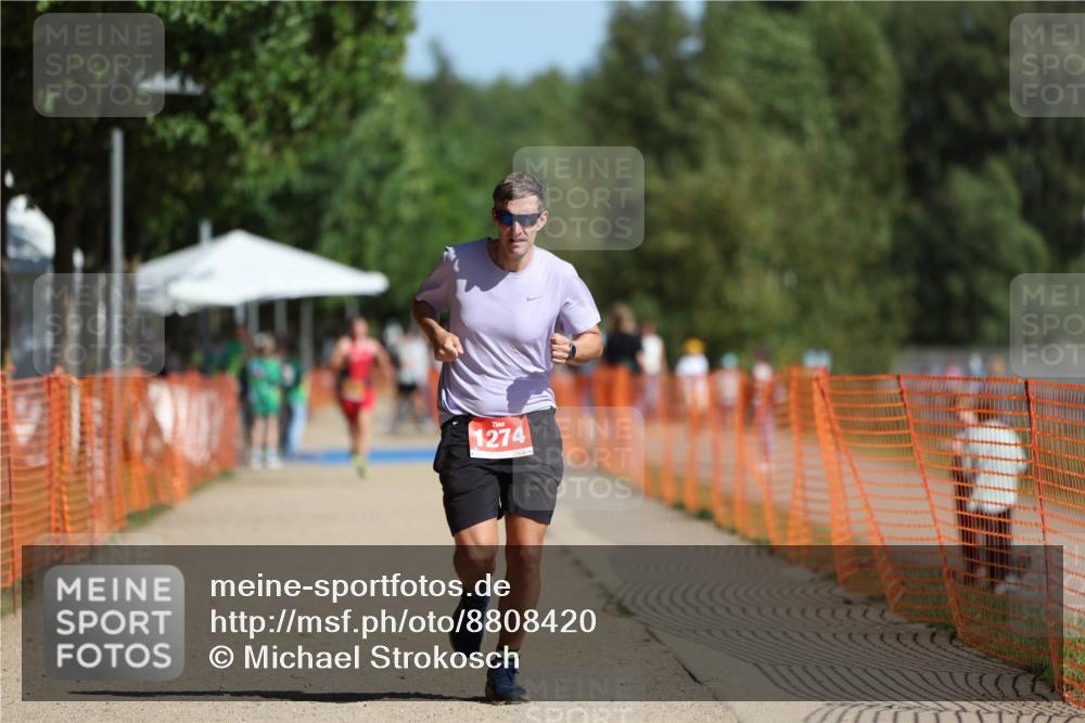 07.09.2025 - 19. Norderstedt Triathlon Michael Strokosch http://msf.ph/oto/8808420 07.09.2025 11:33:31 Laufen 1274 meine-sportfotos.de