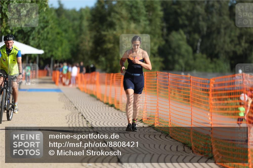 07.09.2025 - 19. Norderstedt Triathlon Michael Strokosch http://msf.ph/oto/8808421 07.09.2025 10:30:26 Laufen 1144 meine-sportfotos.de