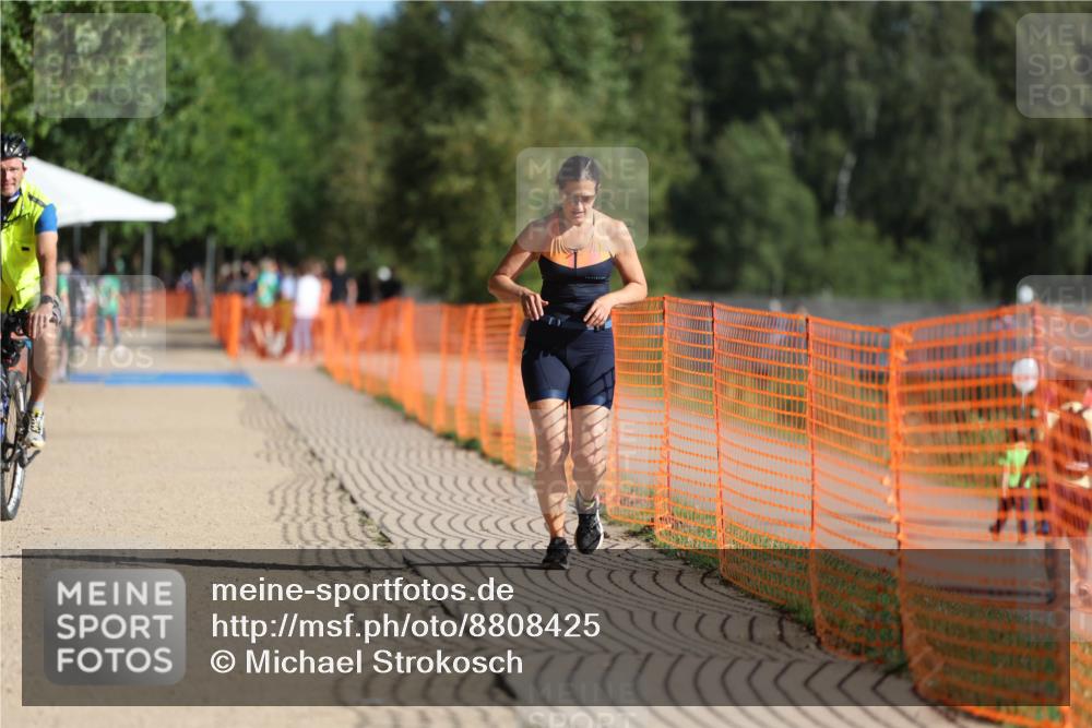 07.09.2025 - 19. Norderstedt Triathlon Michael Strokosch http://msf.ph/oto/8808425 07.09.2025 10:30:26 Laufen 1144 meine-sportfotos.de