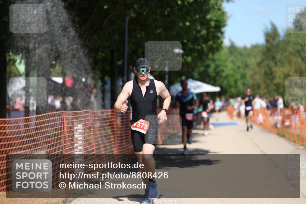 07.09.2025 - 19. Norderstedt Triathlon Michael Strokosch http://msf.ph/oto/8808426 07.09.2025 13:21:25 Laufen 220, 1373 meine-sportfotos.de