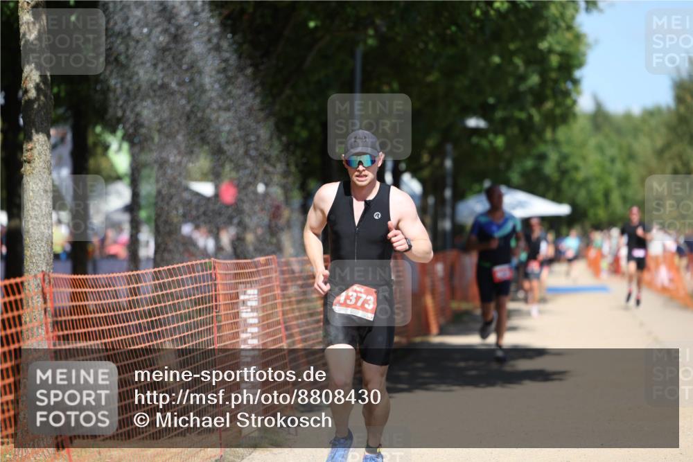 07.09.2025 - 19. Norderstedt Triathlon Michael Strokosch http://msf.ph/oto/8808430 07.09.2025 13:21:26 Laufen 220, 1373 meine-sportfotos.de
