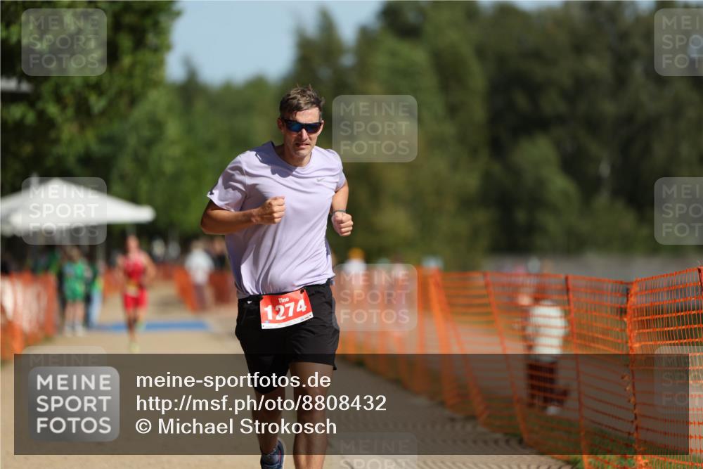 07.09.2025 - 19. Norderstedt Triathlon Michael Strokosch http://msf.ph/oto/8808432 07.09.2025 11:33:32 Laufen 1274 meine-sportfotos.de