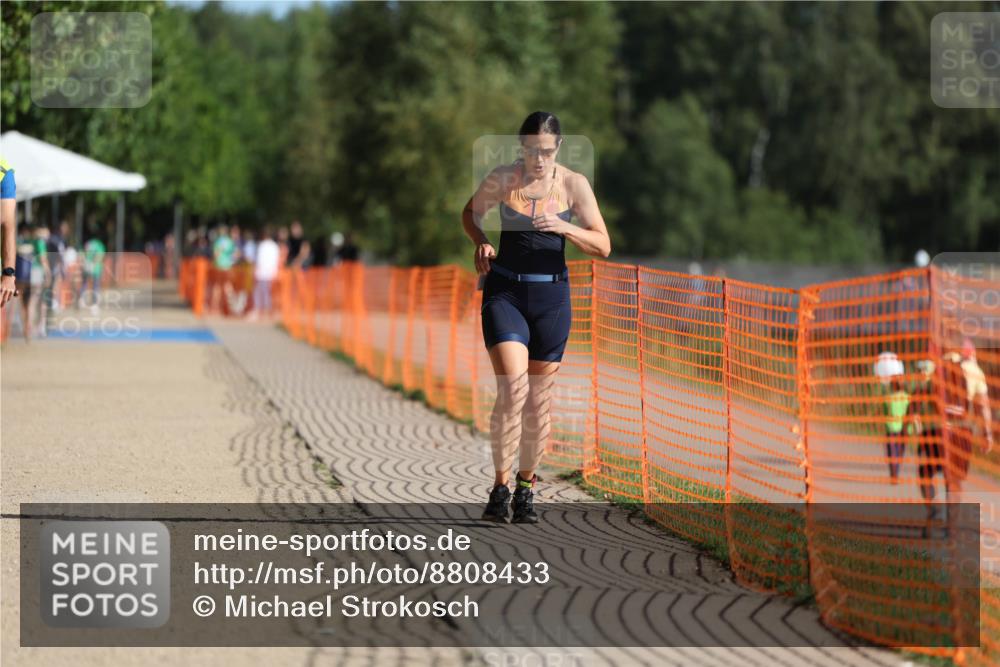 07.09.2025 - 19. Norderstedt Triathlon Michael Strokosch http://msf.ph/oto/8808433 07.09.2025 10:30:26 Laufen 1144 meine-sportfotos.de
