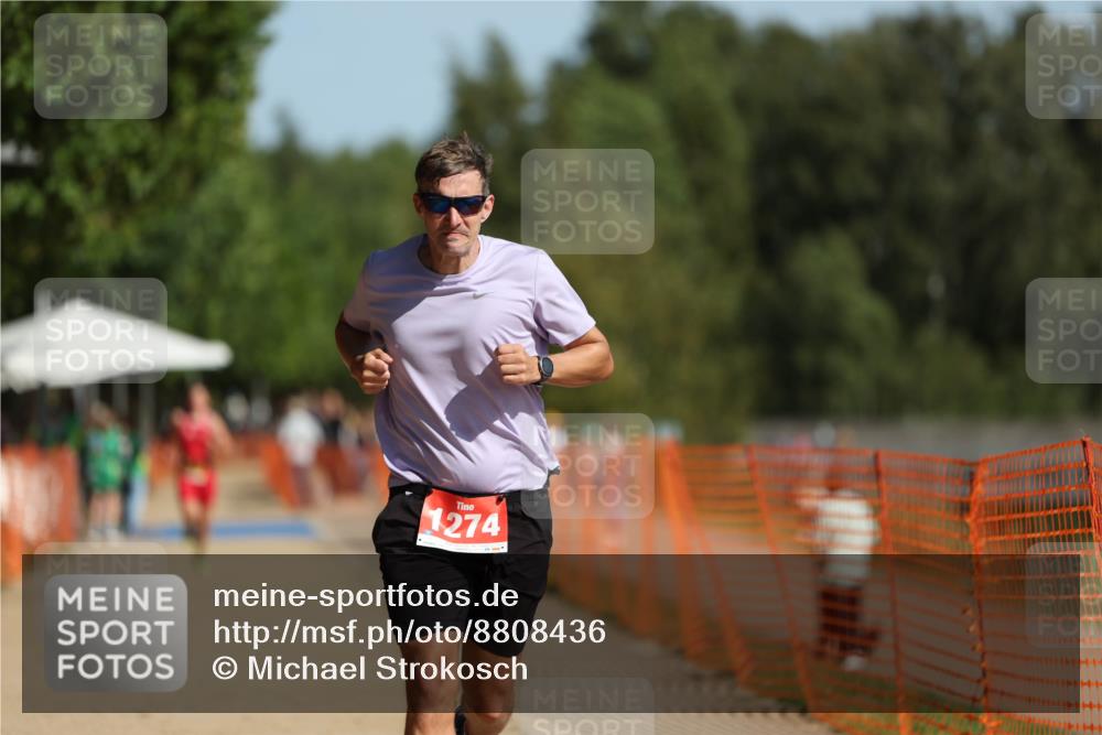 07.09.2025 - 19. Norderstedt Triathlon Michael Strokosch http://msf.ph/oto/8808436 07.09.2025 11:33:32 Laufen 1274 meine-sportfotos.de