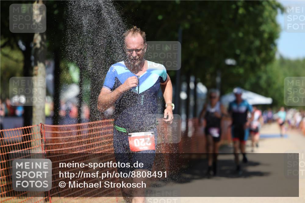 07.09.2025 - 19. Norderstedt Triathlon Michael Strokosch http://msf.ph/oto/8808491 07.09.2025 13:21:31 Laufen 220, 249, 301, 318, 338, 1373 meine-sportfotos.de