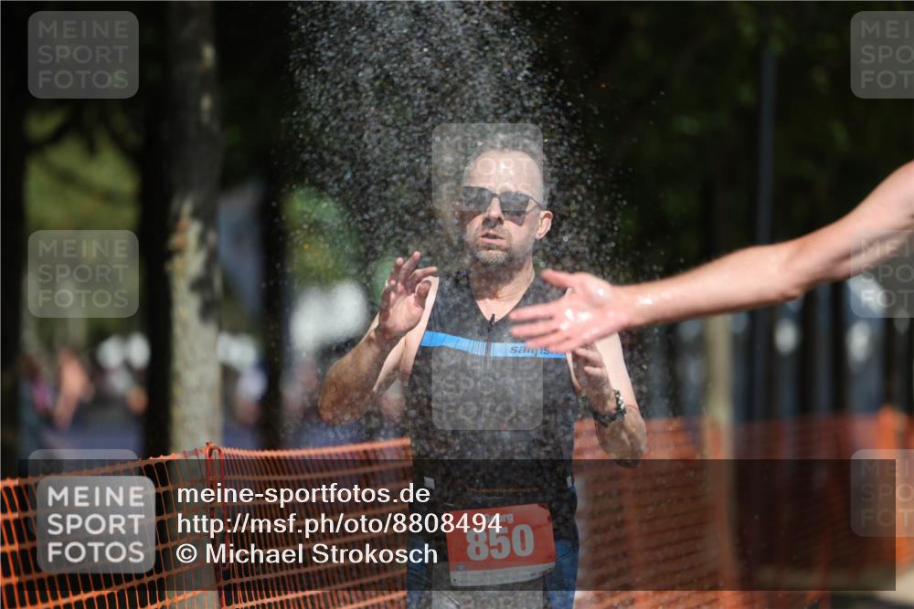 07.09.2025 - 19. Norderstedt Triathlon Michael Strokosch http://msf.ph/oto/8808494 07.09.2025 12:44:14 Laufen 212, 701, 850 meine-sportfotos.de