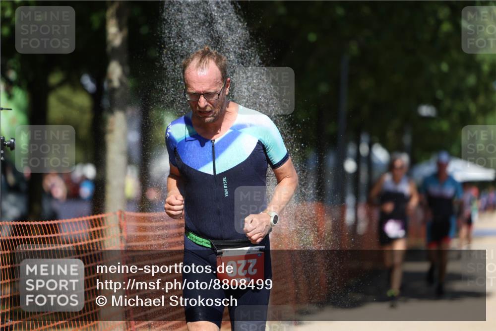 07.09.2025 - 19. Norderstedt Triathlon Michael Strokosch http://msf.ph/oto/8808499 07.09.2025 13:21:32 Laufen 220, 249, 301, 318, 338 meine-sportfotos.de