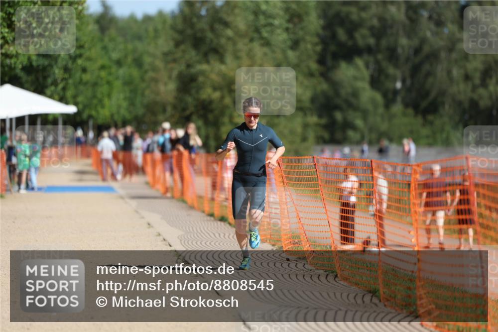07.09.2025 - 19. Norderstedt Triathlon Michael Strokosch http://msf.ph/oto/8808545 07.09.2025 11:33:52 Laufen 1227 meine-sportfotos.de