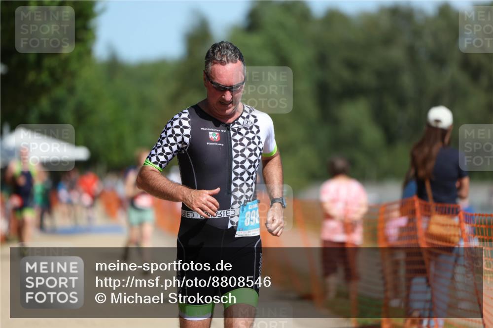 07.09.2025 - 19. Norderstedt Triathlon Michael Strokosch http://msf.ph/oto/8808546 07.09.2025 12:44:26 Laufen 208, 898, 1361 meine-sportfotos.de
