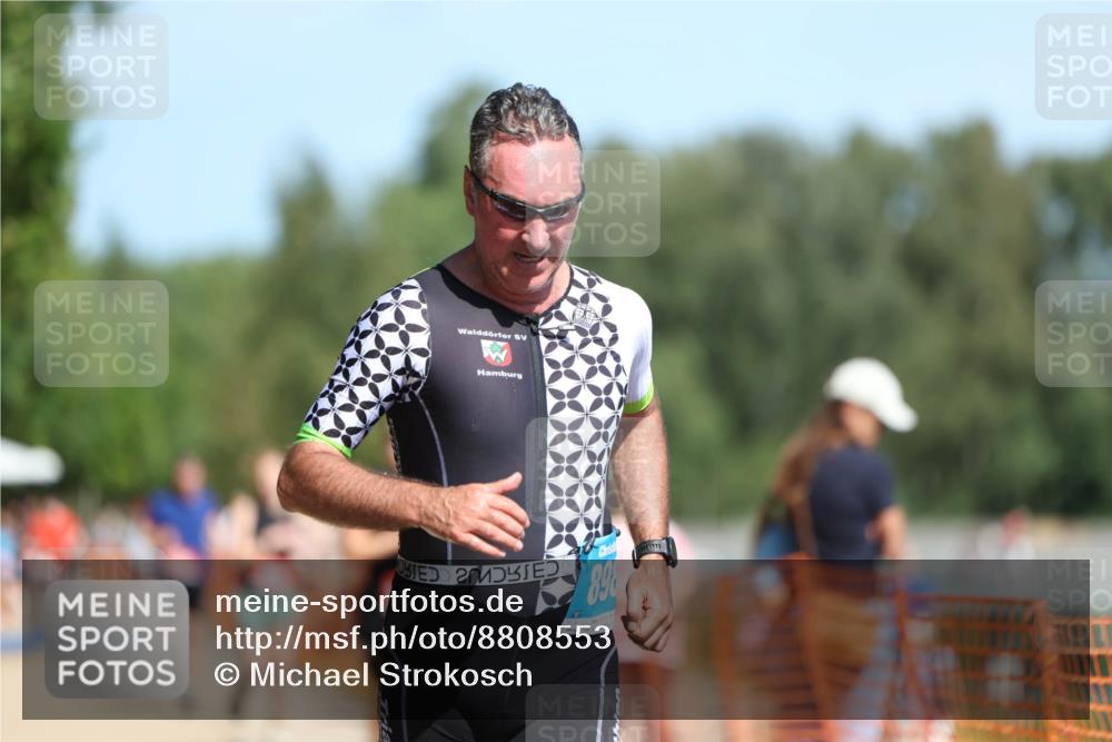 07.09.2025 - 19. Norderstedt Triathlon Michael Strokosch http://msf.ph/oto/8808553 07.09.2025 12:44:27 Laufen 208, 898, 1361 meine-sportfotos.de