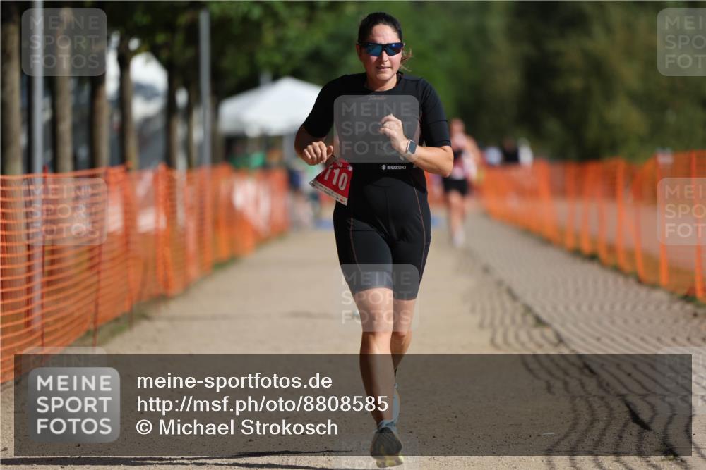 07.09.2025 - 19. Norderstedt Triathlon Michael Strokosch http://msf.ph/oto/8808585 07.09.2025 10:31:49 Laufen 1110, 1119, 1129 meine-sportfotos.de