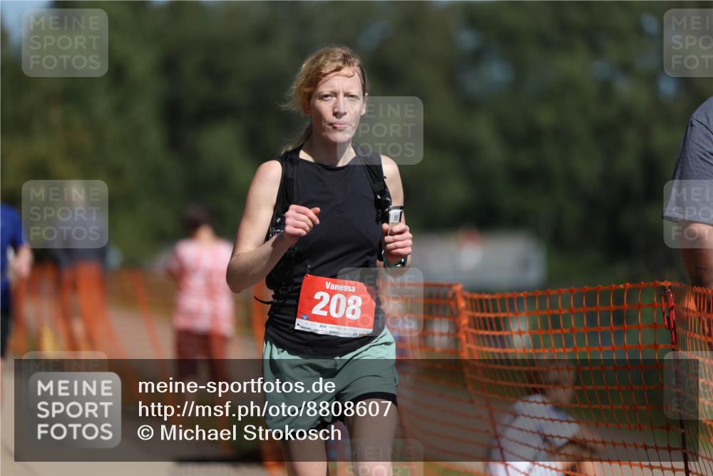 07.09.2025 - 19. Norderstedt Triathlon Michael Strokosch http://msf.ph/oto/8808607 07.09.2025 12:44:34 Laufen 208, 725, 1231, 1361 meine-sportfotos.de
