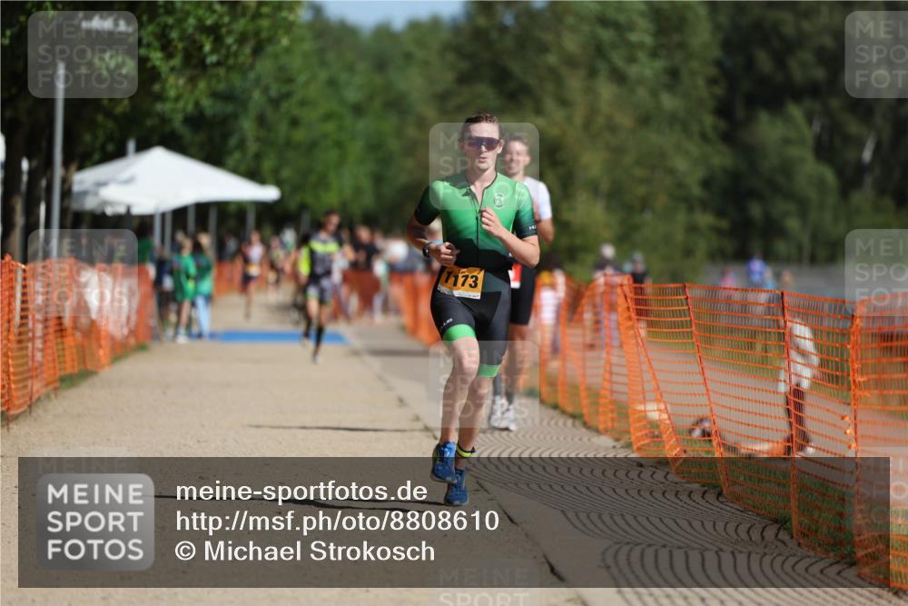 07.09.2025 - 19. Norderstedt Triathlon Michael Strokosch http://msf.ph/oto/8808610 07.09.2025 11:34:18 Laufen 276, 1173 meine-sportfotos.de